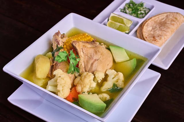 Sopa de pollo.
