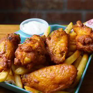 Buffalo Wings with French Fries