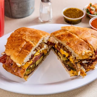 Cubana Tortas